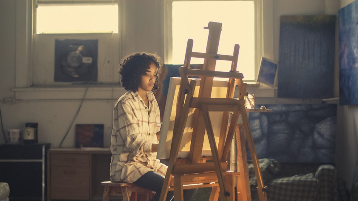 Get the opportunity to develop professionally as an artist with a fine arts degree.