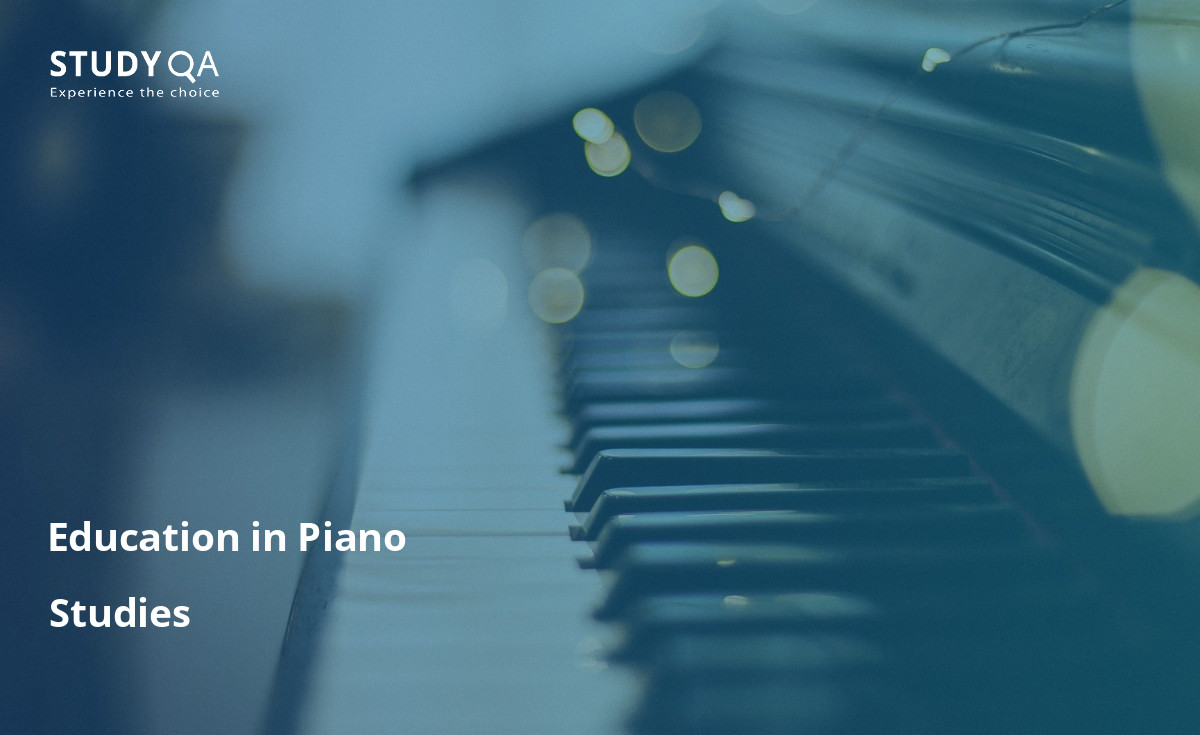 To become a real pianist, it is necessary to undergo professional training. 
