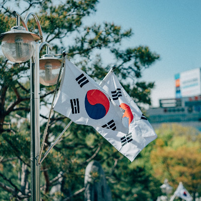 Южная Корея пересмотрит закон о студенческих браках