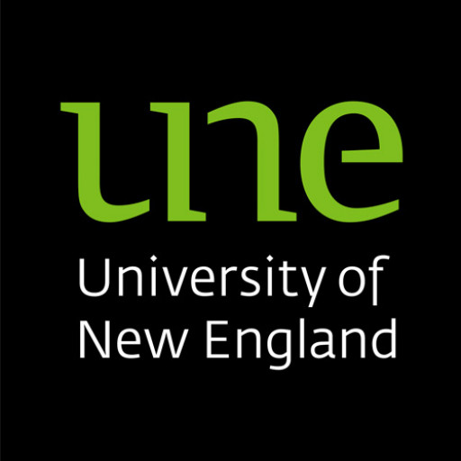 University of New England (UNE)
